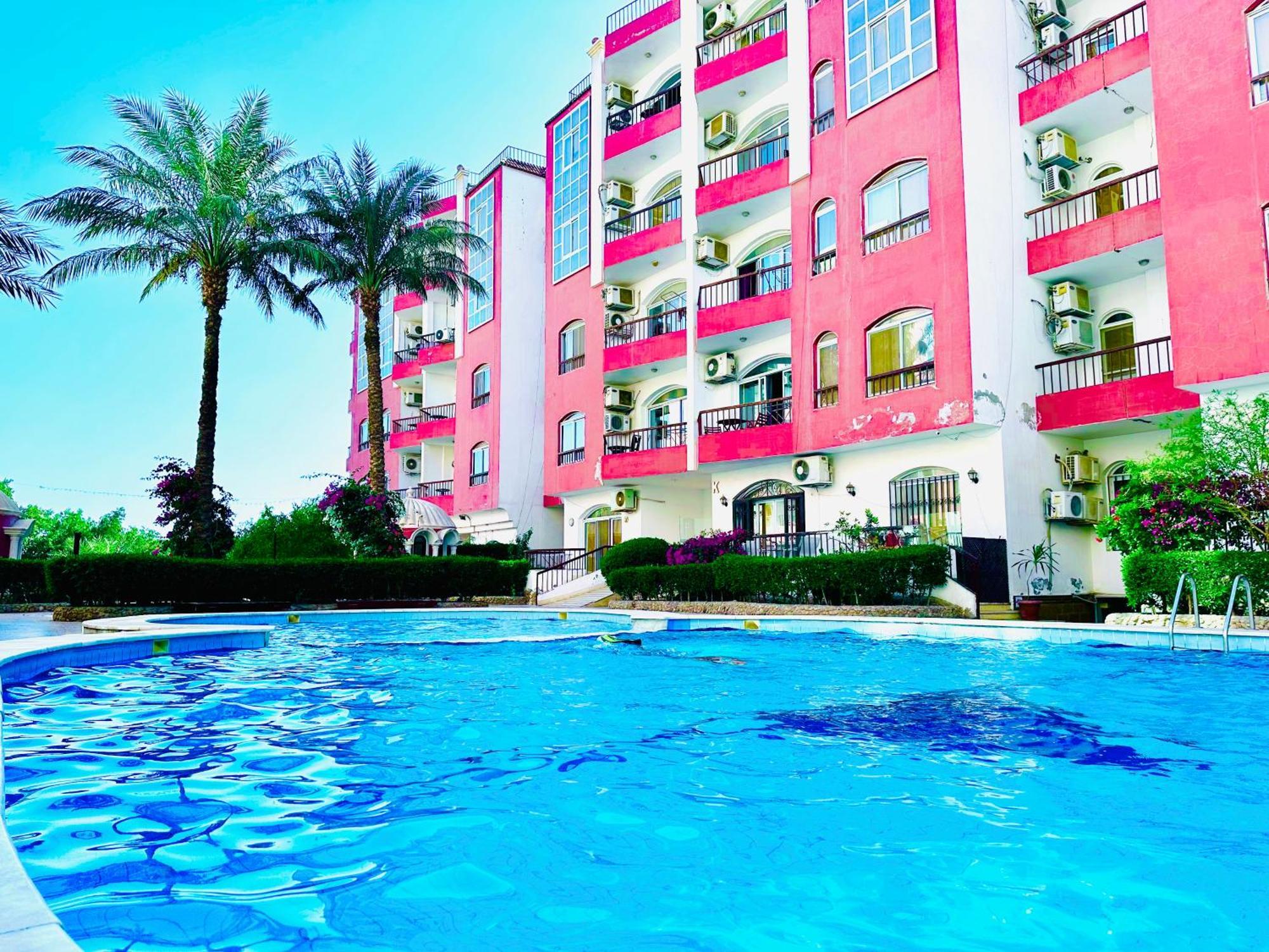 Desert Pearl Apartment Хургада Екстериор снимка